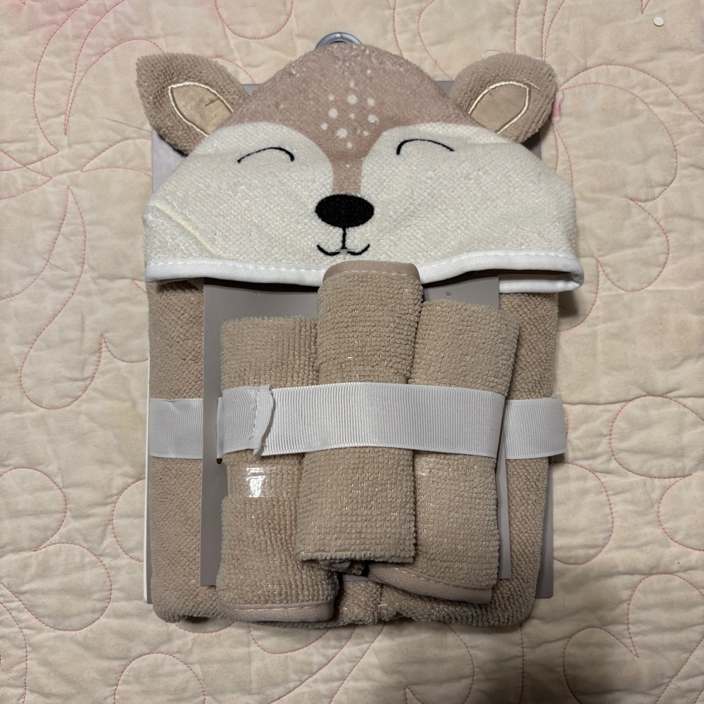 Adorable Tan Deer Hooded Towel Set